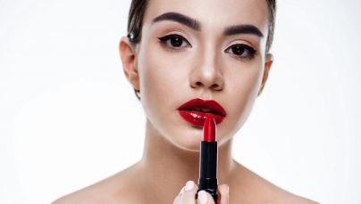 How to Get the Perfect Pout: A Complete Guide to Lip Makeup